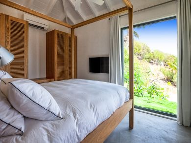St. Barts Home 897934