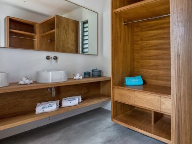 St. Barts Home 897934