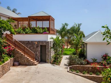 St. Barts Home 897934