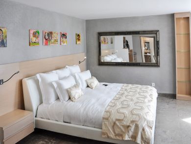 St. Barts Home 897935