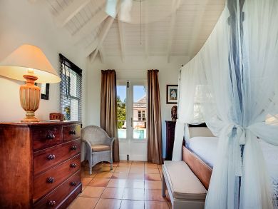 St. Barts Home 897936