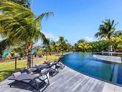 St. Barts Home 897938