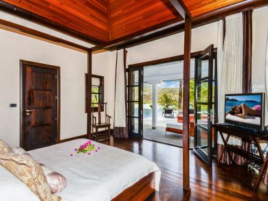 St. Barts Home 897938
