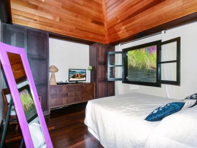 St. Barts Home 897938