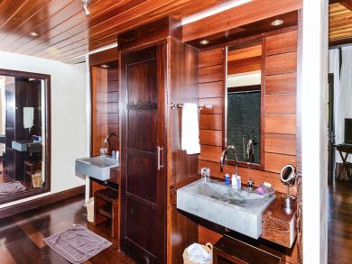 St. Barts Home 897938