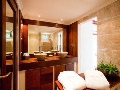 St. Barts Home 897939