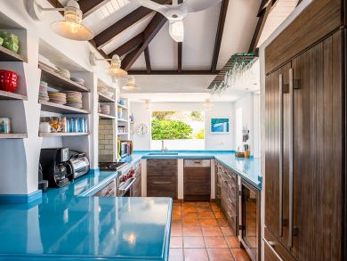 St. Barts Home 897940