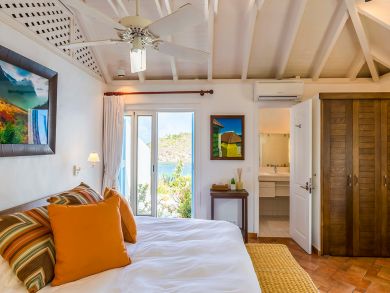 St. Barts Home 897940