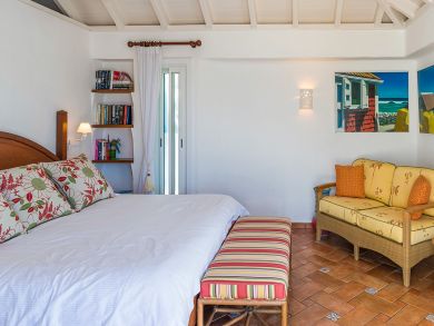 St. Barts Home 897940