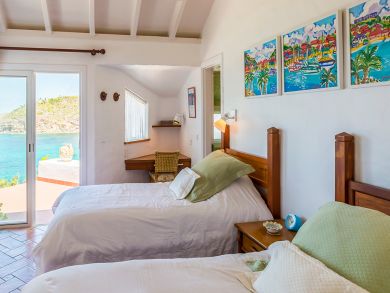 St. Barts Home 897940