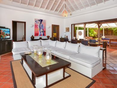 St. Barts Home 897942