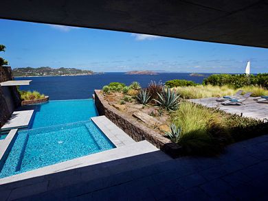 St. Barts Home 897944