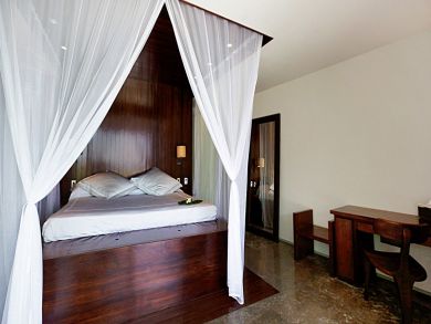 St. Barts Home 897944