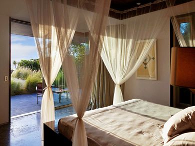 St. Barts Home 897944