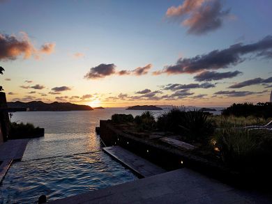 St. Barts Home 897944