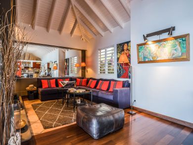 St. Barts Home 897945