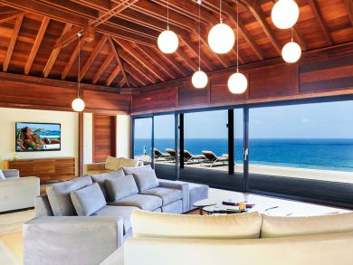 St. Barts Home 897946