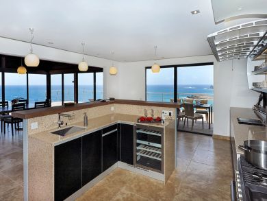 St. Barts Home 897946