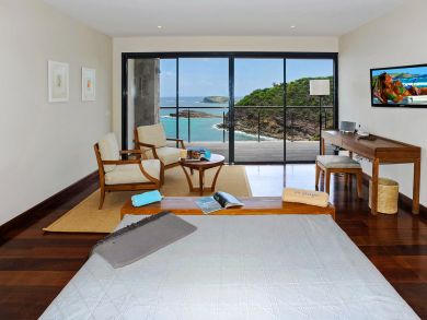 St. Barts Home 897946