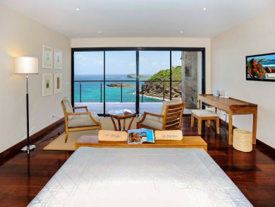 St. Barts Home 897946