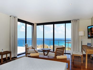 St. Barts Home 897946