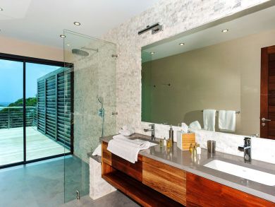 St. Barts Home 897946