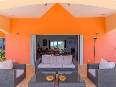 St. Barts Home 897948