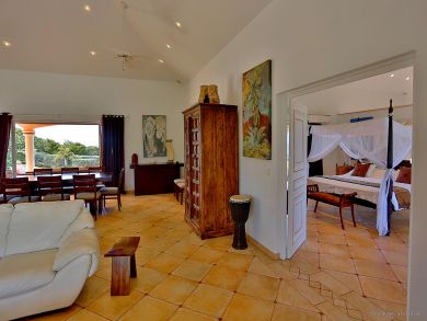 St. Barts Home 897948