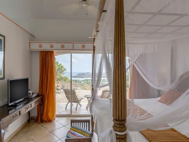 St. Barts Home 897948