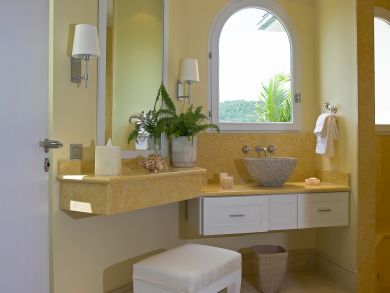 St. Barts Home 897950