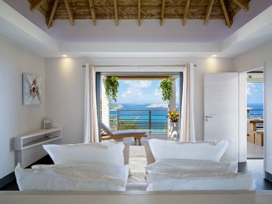 St. Barts Home 897952