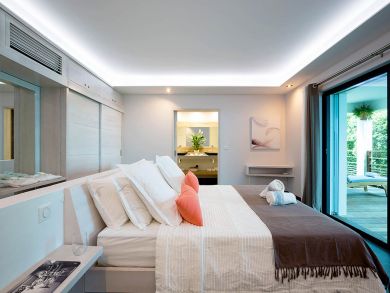 St. Barts Home 897952