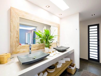 St. Barts Home 897952
