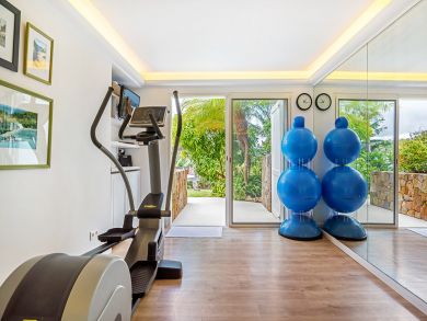 St. Barts Home 897955