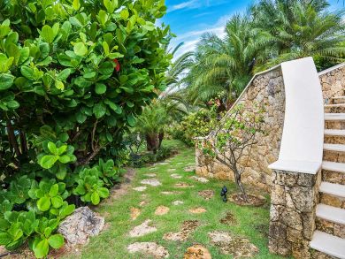 St. Barts Home 897955