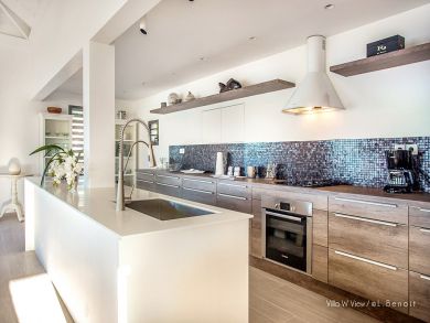St. Barts Home 897958