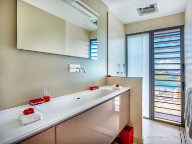 St. Barts Home 897958