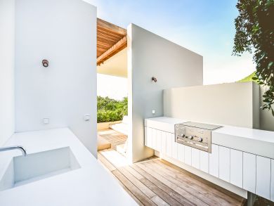 St. Barts Home 897960