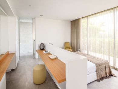 St. Barts Home 897960