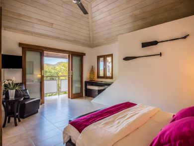 St. Barts Home 897961