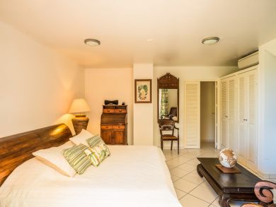 St. Barts Home 897963
