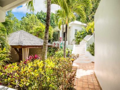St. Barts Home 897963