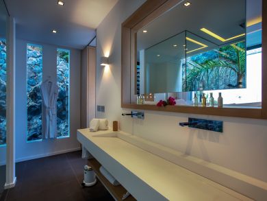 St. Barts Home 897964