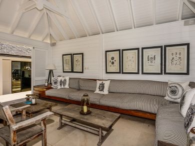 St. Barts Home 897967
