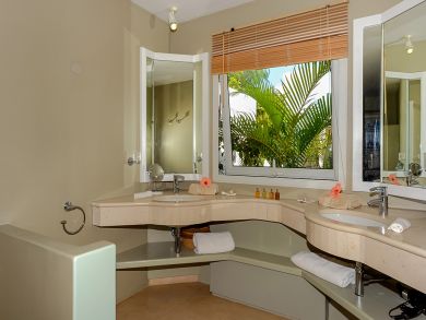 St. Barts Home 897968