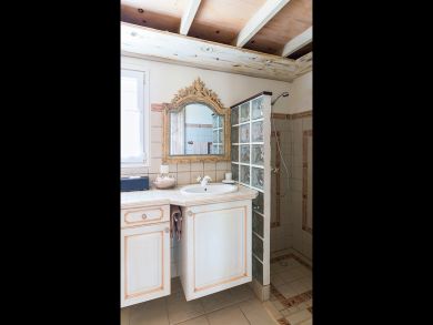 St. Barts Home 897970