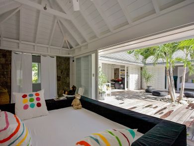 St. Barts Home 897971