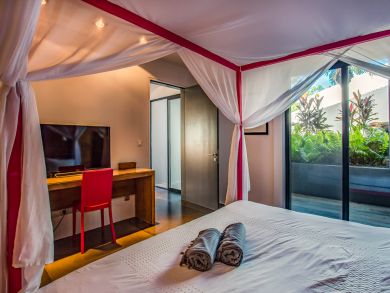 St. Barts Home 897973