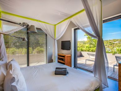 St. Barts Home 897973