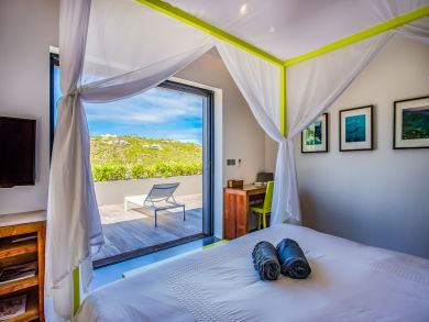 St. Barts Home 897973